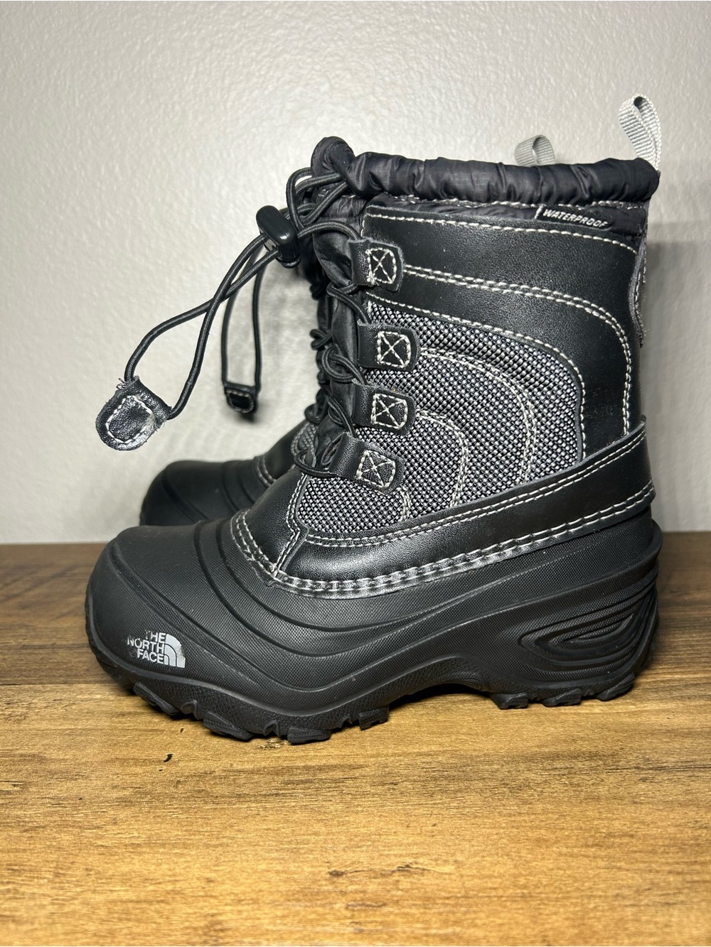 The North Face Kids Black Insulated Waterproof Snow Boots